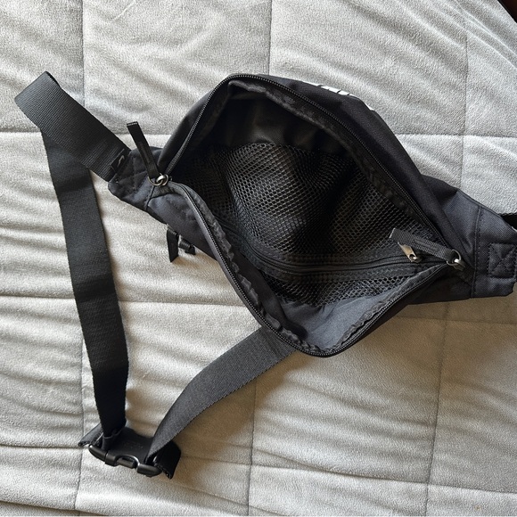 Nike Fanny Pack - Picture 3 of 3